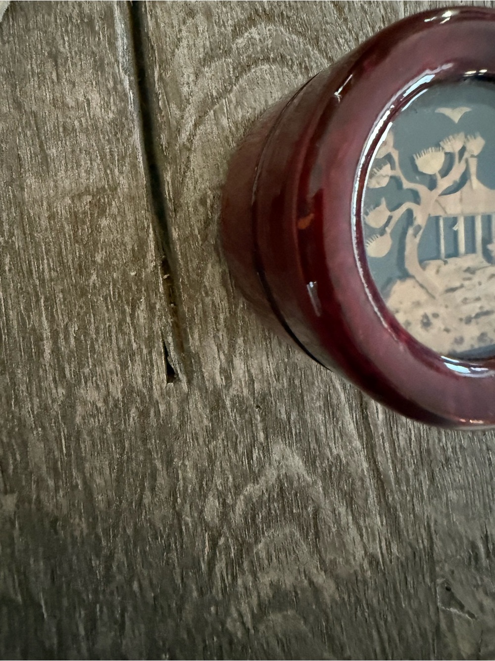 Vintage Small Handcrafted Red Lacquer Decorative Trinket Box with Asian Landscap - Picture 8 of 8
